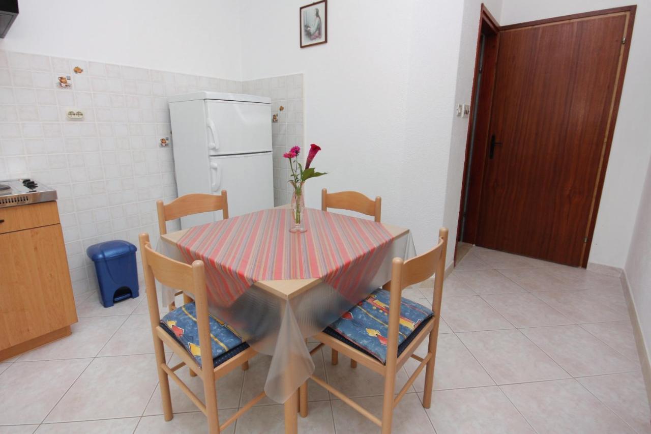 Apartments By The Sea Sumartin, Brac - 5620 Bagian luar foto