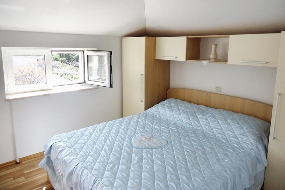 Apartments By The Sea Sumartin, Brac - 5620 Bagian luar foto